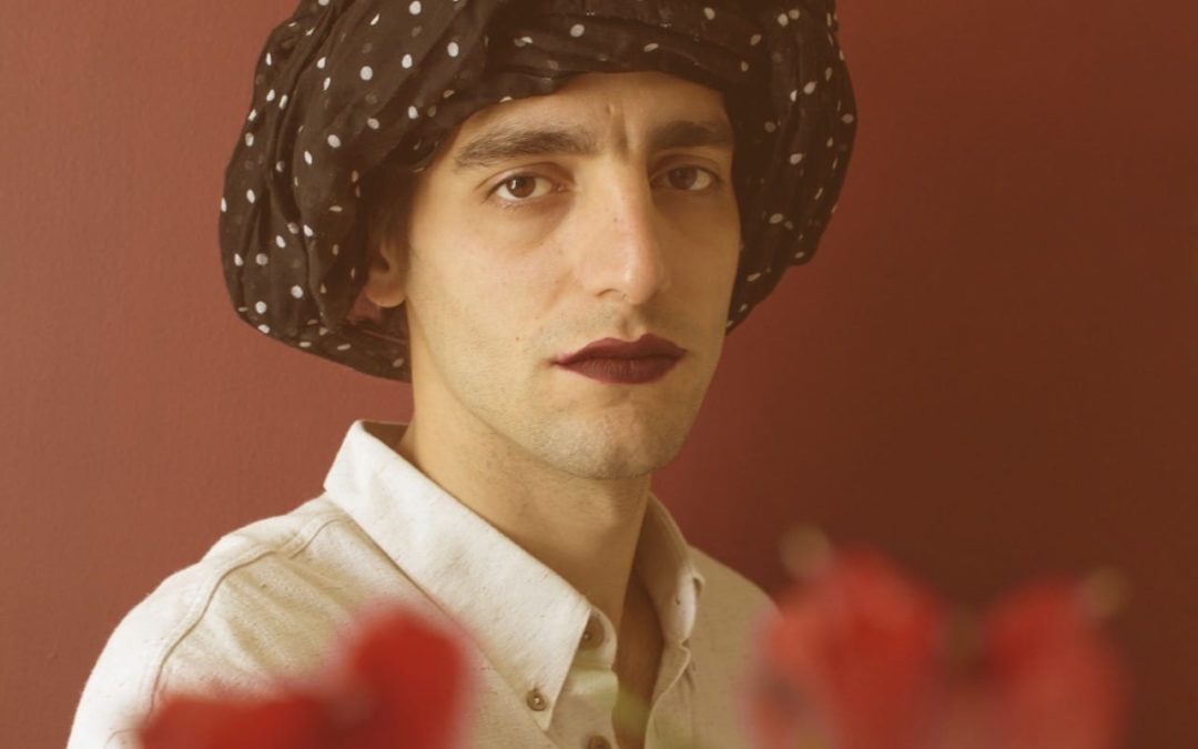 Androgynous. 2019